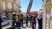 ВЕЛИКИ ПОЖАР У ЗГРАДИ КОД ТЕРАЗИЈСКОГ ТУНЕЛА: Ватрогасци евакуисали станаре (ФОТО/ВИДЕО) ВЕЛИКИ ПОЖАР У ЗГРАДИ КОД ТЕРАЗИЈСКОГ ТУНЕЛА: Ватрогасци евакуисали станаре (ФОТО/ВИДЕО)