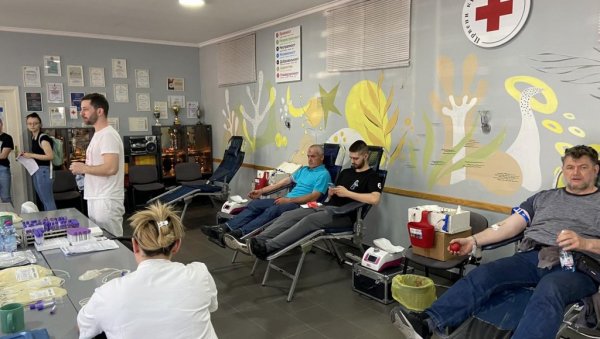 ПРИКУПЉЕНО 54 ЈЕДИНИЦА КРВИ: Црвени крст Сомбора окупио хуманисте ПРИКУПЉЕНО 54 ЈЕДИНИЦА КРВИ: Црвени крст Сомбора окупио хуманисте
