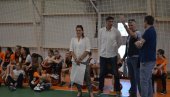 ЛЕПО КОШАРКАШКО ДРУЖЕЊЕ: Делегација КСС и КСВ у Новој и Српској Црњи (ФОТО) ЛЕПО КОШАРКАШКО ДРУЖЕЊЕ: Делегација КСС и КСВ у Новој и Српској Црњи (ФОТО)