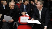 МАРАКАНА ЗАВИЈЕНА У ЦРНО: Преминуо легендарни фудбалер Црвене звезде МАРАКАНА ЗАВИЈЕНА У ЦРНО: Преминуо легендарни фудбалер Црвене звезде