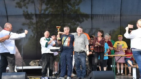 ДАН СЕЛА ТОРДА: Традиционална прослава окупила велики број житеља (ФОТО) ДАН СЕЛА ТОРДА: Традиционална прослава окупила велики број житеља (ФОТО)