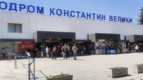 ДВЕ НОВЕ ДОЈАВЕ О БОМБИ: На мети Београђанка и нишки аеродром ДВЕ НОВЕ ДОЈАВЕ О БОМБИ: На мети Београђанка и нишки аеродром