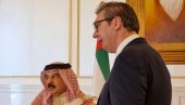 VUČIĆ SA KRALJEM BAHREINA: Predsednik razgovarao sa Hamadom ibn Isa el Halifom VUČIĆ SA KRALJEM BAHREINA: Predsednik razgovarao sa Hamadom ibn Isa el Halifom