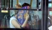 ПРЕТОПЛИ МАЈСКИ ДАНИ: Возачи ГСП укључили расхладне уређаје да олакшају грађанима вожњу ПРЕТОПЛИ МАЈСКИ ДАНИ: Возачи ГСП укључили расхладне уређаје да олакшају грађанима вожњу