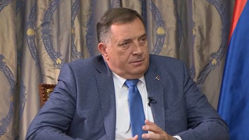 „IDU IZBORI…“ Dodika na hrvatskoj televiziji pitali da li će ići u Srebrenicu, ovakav odgovor nisu očekivali (VIDEO) „IDU IZBORI…“ Dodika na hrvatskoj televiziji pitali da li će ići u Srebrenicu, ovakav odgovor nisu očekivali (VIDEO)