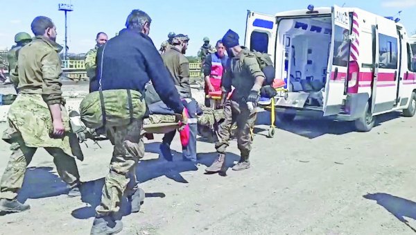 АЗОВ НА СУД, РЕЗЕРВИСТИ У РАЗМЕНУ: Москва одлучила шта очекује заробљенике када изађу из Маријупоља АЗОВ НА СУД, РЕЗЕРВИСТИ У РАЗМЕНУ: Москва одлучила шта очекује заробљенике када изађу из Маријупоља