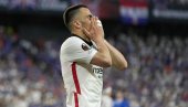 ZAKOMPLIKOVALO SE: Gde je zapelo u transferu Filipa Kostića u Juventus? ZAKOMPLIKOVALO SE: Gde je zapelo u transferu Filipa Kostića u Juventus?
