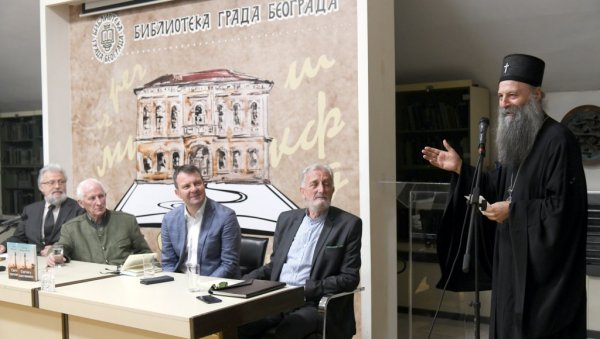 У ВЛАСТИ СНОВА И ПОЛИТИКЕ: Представљена нова књига Игора Мировића Светло у светионику У ВЛАСТИ СНОВА И ПОЛИТИКЕ: Представљена нова књига Игора Мировића Светло у светионику