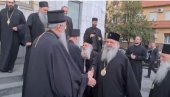 ДОБРО ДОШЛИ, ДРАГА БРАЋО! Данас литургија за обнову канонског јединства СПЦ и МПЦ ДОБРО ДОШЛИ, ДРАГА БРАЋО! Данас литургија за обнову канонског јединства СПЦ и МПЦ