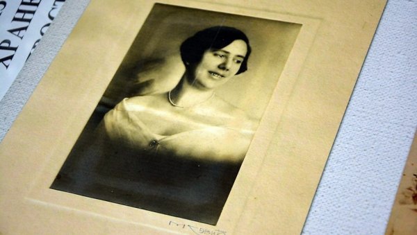 МАЈСКЕ СВЕЧАНОСТИ У НЕГОТИНУ: Промоција књиге и изложба о Мици Милетић МАЈСКЕ СВЕЧАНОСТИ У НЕГОТИНУ: Промоција књиге и изложба о Мици Милетић