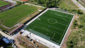 POSTAVLJA SE VEŠTAČKA TRAVA: Završavaju se radovi na novom stadionu u Pirotu POSTAVLJA SE VEŠTAČKA TRAVA: Završavaju se radovi na novom stadionu u Pirotu