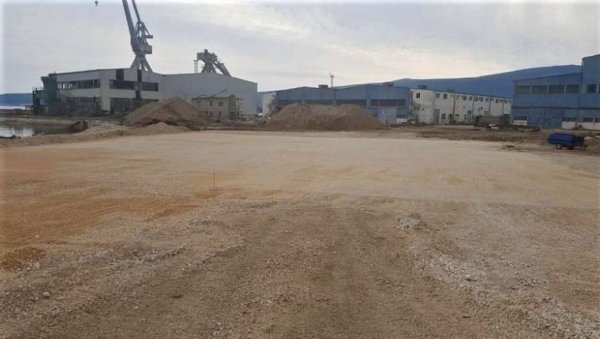 КОНТАМИНИРАНО ЗЕМЉИШТЕ ЈОШ ОСТАЈЕ У БИЈЕЛОЈ: Шпанија повукла дозволе за извоз и збрињавање КОНТАМИНИРАНО ЗЕМЉИШТЕ ЈОШ ОСТАЈЕ У БИЈЕЛОЈ: Шпанија повукла дозволе за извоз и збрињавање