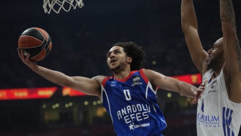 NAJSLABIJA EKIPA STIŽE U ISTANBUL: Anadolu Efes traži motivaciju nakon poraza u Beogradu!