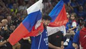 СРПСКИ КОШАРКАШКИ ГЕН: Василије Мицић одмах после последњег звука сирене ставио свима до знања одакле је СРПСКИ КОШАРКАШКИ ГЕН: Василије Мицић одмах после последњег звука сирене ставио свима до знања одакле је