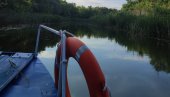 БРОД ПЛОВИ ЦАРСКОМ БАРОМ: Јединствен угођај и специфична авантура за туристе (ФОТО) БРОД ПЛОВИ ЦАРСКОМ БАРОМ: Јединствен угођај и специфична авантура за туристе (ФОТО)