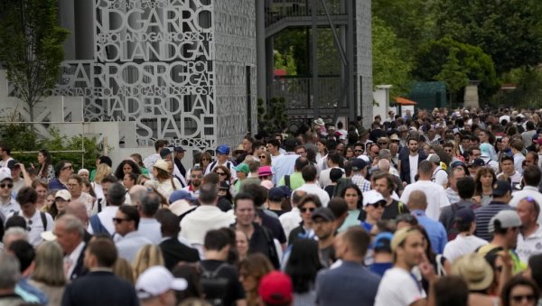 СЕНЗАЦИЈЕ НА РОЛАН ГАРОСУ: Бивша шампионка одмах испала, али и једна од највећих фавориткиња за титулу