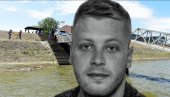 ДРУГОВИ НЕУТЕШНИ: Матеј ће почивати крај трагично настрадалог пријатеља (26) - Периш сведочио његовој смрти ДРУГОВИ НЕУТЕШНИ: Матеј ће почивати крај трагично настрадалог пријатеља (26) - Периш сведочио његовој смрти