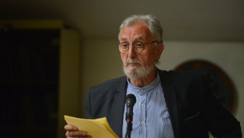 POD VIDOM DEMOKRATIJE PROMOVIŠE SE IMPERIJALIZAM: Pesnik Selimir Radulović za Novosti o iskušenjima koja su pred savremenim čovekom POD VIDOM DEMOKRATIJE PROMOVIŠE SE IMPERIJALIZAM: Pesnik Selimir Radulović za Novosti o iskušenjima koja su pred savremenim čovekom