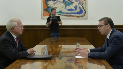 O ČEMU SU RAZGOVARALI VUČIĆ I HIL: Detalji sa sastanka predsednika i američkog ambasadora O ČEMU SU RAZGOVARALI VUČIĆ I HIL: Detalji sa sastanka predsednika i američkog ambasadora
