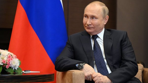 БАЈАТЕ ЛАЖИ О ПУТИНОВОМ ЗДРАВЉУ: Запад као десерт сервира приче о тобожњим болестима шефа Кремља БАЈАТЕ ЛАЖИ О ПУТИНОВОМ ЗДРАВЉУ: Запад као десерт сервира приче о тобожњим болестима шефа Кремља