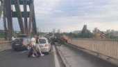 УЗНЕМИРУЈУЋИ ДЕТАЉИ НЕСРЕЋЕ У БЕОГРАДУ: Жена пала у воду, мушкарац на обалу (ФОТО) УЗНЕМИРУЈУЋИ ДЕТАЉИ НЕСРЕЋЕ У БЕОГРАДУ: Жена пала у воду, мушкарац на обалу (ФОТО)
