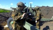 RUSI OBJAVILI SNIMAK: Dejstvo haubica 152 mm Msta-B na položaje ukrajinske vojske (VIDEO) RUSI OBJAVILI SNIMAK: Dejstvo haubica 152 mm Msta-B na položaje ukrajinske vojske (VIDEO)