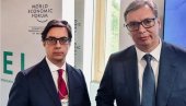 VUČIĆ SE U DAVOSU SASTAO SA PENDAROVSKIM: Nova prilika za diskusiju o inicijativi Otvoreni Balkan (FOTO)