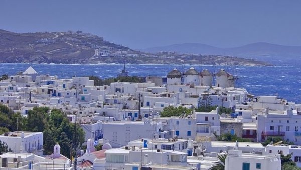 ВРТОГЛАВИ РАЧУН СА МИКОНОСА: Американке два мохита и две порције краба платиле 600 евра (ФОТО) ВРТОГЛАВИ РАЧУН СА МИКОНОСА: Американке два мохита и две порције краба платиле 600 евра (ФОТО)