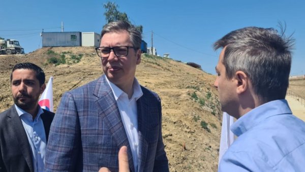 ВУЧИЋ О УВРЕДАМА МИЛАНОВИЋА НА РАЧУН АНЕ БРНАБИЋ: Много више говорите о себи, него о њој ВУЧИЋ О УВРЕДАМА МИЛАНОВИЋА НА РАЧУН АНЕ БРНАБИЋ: Много више говорите о себи, него о њој