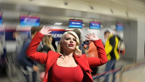 Мој син иде у приватну, не у сељачку школу! Нису глупа, сељачка и завидна деца, него су паметна
