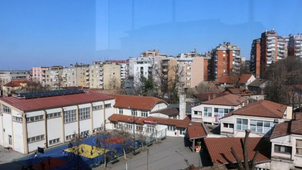 ТУЧА МАЛОЛЕТНИКА У СМЕДЕРЕВУ: Осмаку поломљен нос ТУЧА МАЛОЛЕТНИКА У СМЕДЕРЕВУ: Осмаку поломљен нос