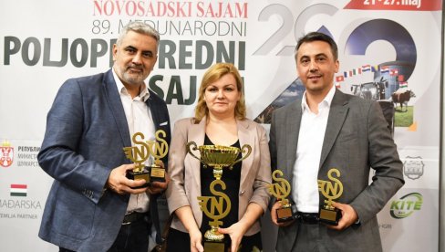 CARNEX OSVOJIO VELIKI ŠAMPIONSKI PEHAR ZA KVALITET PROIZVODA: Carnex-u ukupno 35 nagrada na Poljoprivrednom sajmu u Novom Sadu CARNEX OSVOJIO VELIKI ŠAMPIONSKI PEHAR ZA KVALITET PROIZVODA: Carnex-u ukupno 35 nagrada na Poljoprivrednom sajmu u Novom Sadu