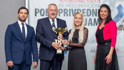 IMLEK DOBITNIK NAGRADE „ŠAMPION KVALITETA“ 89. NOVOSADSKOG POLJOPRIVREDNOG SAJMA IMLEK DOBITNIK NAGRADE „ŠAMPION KVALITETA“ 89. NOVOSADSKOG POLJOPRIVREDNOG SAJMA