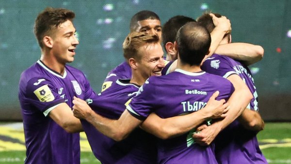БОРБА ЗА ЕЛИТУ: Грађани фаворити у реванш сусрету плеј-аута БОРБА ЗА ЕЛИТУ: Грађани фаворити у реванш сусрету плеј-аута