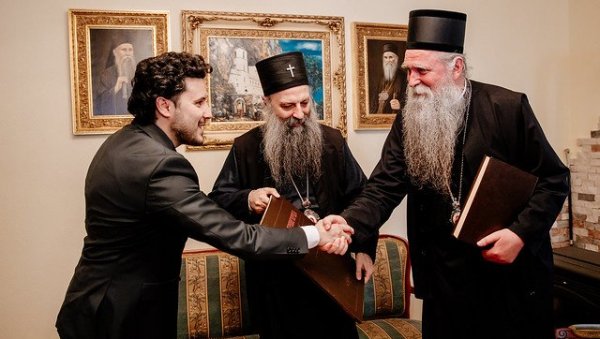 У ЈУНУ ПАРАФ НА ТЕМЕЉНИ УГОВОР: Према најавама из Владе Црне Горе, изгледа да је дошао крај стрепњама верника и свештенства СПЦ У ЈУНУ ПАРАФ НА ТЕМЕЉНИ УГОВОР: Према најавама из Владе Црне Горе, изгледа да је дошао крај стрепњама верника и свештенства СПЦ