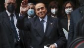 ХВАЛА НА СВЕМУ, ПРЕДСЕДНИЧЕ: Милан се опростио од Силвија Берлусконија ХВАЛА НА СВЕМУ, ПРЕДСЕДНИЧЕ: Милан се опростио од Силвија Берлусконија