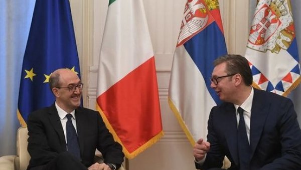 ВУЧИЋ ПРИМИО У ОПРОШТАЈНУ ПОСЕТУ АМБАСАДОРА ИТАЛИЈЕ: Хвала што сте посвећеним радом допринели унапређењу билатералних односа ВУЧИЋ ПРИМИО У ОПРОШТАЈНУ ПОСЕТУ АМБАСАДОРА ИТАЛИЈЕ: Хвала што сте посвећеним радом допринели унапређењу билатералних односа