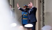 БРНАБИЋЕВА ЧЕСТИТАЛА ВУЧИЋУ: Живела Србија! Живео председник Александар Вучић! БРНАБИЋЕВА ЧЕСТИТАЛА ВУЧИЋУ: Живела Србија! Живео председник Александар Вучић!