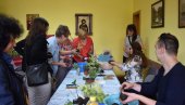 МНОГИ КРИЈУ ДА ИМАЈУ МУЛТИПЛУ СКЛЕРОЗУ: Вршчани обележили светски дан против ове болести МНОГИ КРИЈУ ДА ИМАЈУ МУЛТИПЛУ СКЛЕРОЗУ: Вршчани обележили светски дан против ове болести