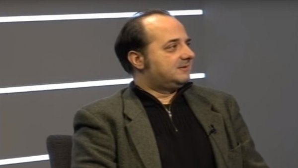 СРБИ И МАКЕДОНЦИ ЗАЈЕДНО ЋЕ НА ПРИЧЕШЋЕ: Др Александар Раковић о окончању македонског црквеног питања СРБИ И МАКЕДОНЦИ ЗАЈЕДНО ЋЕ НА ПРИЧЕШЋЕ: Др Александар Раковић о окончању македонског црквеног питања