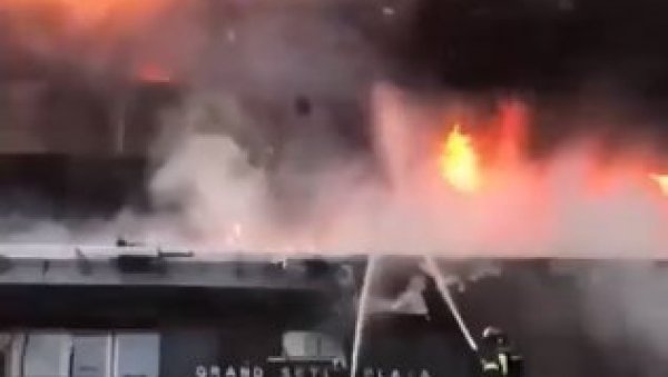 ЕКСПЛОЗИЈА У МОСКВИ: Пожар урушио стамбену зграду, има страдалих (ВИДЕО) ЕКСПЛОЗИЈА У МОСКВИ: Пожар урушио стамбену зграду, има страдалих (ВИДЕО)