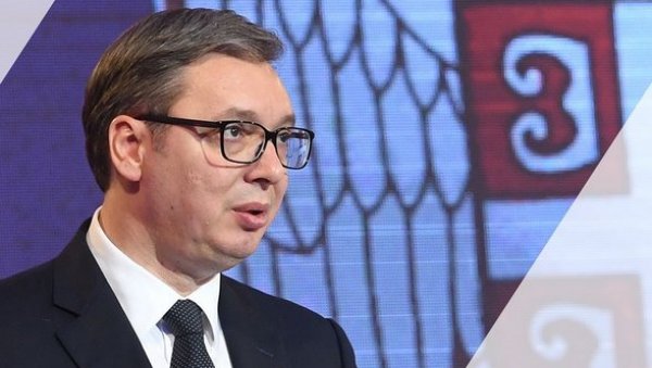 СЛУЖИМ САМО СВОЈОЈ ЗЕМЉИ И ИНТЕРЕСИМА СРБИЈЕ: Вучић послао снажну поруку грађанима СЛУЖИМ САМО СВОЈОЈ ЗЕМЉИ И ИНТЕРЕСИМА СРБИЈЕ: Вучић послао снажну поруку грађанима