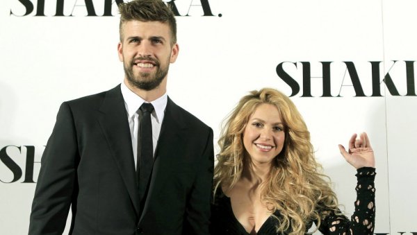 ШАКИРА ИМА НЕПРИСТОЈНУ ПОНУДУ ЗА ПИКЕА: Децу да виђа пет пута годишње и два милиона долара ШАКИРА ИМА НЕПРИСТОЈНУ ПОНУДУ ЗА ПИКЕА: Децу да виђа пет пута годишње и два милиона долара