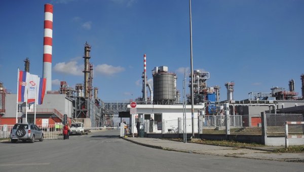 НАФТА ТЕЧЕ ДО СРБИЈЕ, АЛИ НЕЋЕ БИТИ РУСКА: Ми овај енергент већ увозимо из Ирака, Ирана, а имамо и залихе НАФТА ТЕЧЕ ДО СРБИЈЕ, АЛИ НЕЋЕ БИТИ РУСКА: Ми овај енергент већ увозимо из Ирака, Ирана, а имамо и залихе