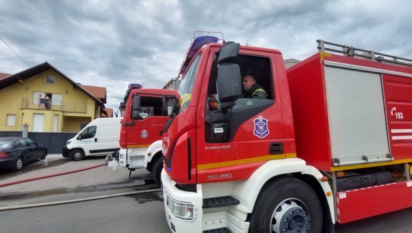 ЛОКАЛИЗОВАН ПОЖАР У ЗЕМУНУ: Брзом акцијом ватрогасаца спречена несрећа (ФОТО/ВИДЕО) ЛОКАЛИЗОВАН ПОЖАР У ЗЕМУНУ: Брзом акцијом ватрогасаца спречена несрећа (ФОТО/ВИДЕО)