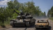 (МАПА) РУСКЕ СНАГЕ НАПРЕДУЈУ: Украјинци се повлаче и дижу мостове у ваздух (МАПА) РУСКЕ СНАГЕ НАПРЕДУЈУ: Украјинци се повлаче и дижу мостове у ваздух