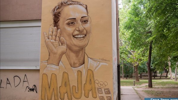 МАЈИ ОГЊЕНОВИЋ МУРАЛ У РОДНОМ ГРАДУ: Позната одбојкашица овековечена у Зрењанину (ФОТО) МАЈИ ОГЊЕНОВИЋ МУРАЛ У РОДНОМ ГРАДУ: Позната одбојкашица овековечена у Зрењанину (ФОТО)