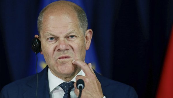 ПОВЕРЉИВИ РАЗГОВОРИ У ВАШИНГТОНУ: Бајден и Шолц данас о Украјини и могућности да Кина испоручи оружје Русији ПОВЕРЉИВИ РАЗГОВОРИ У ВАШИНГТОНУ: Бајден и Шолц данас о Украјини и могућности да Кина испоручи оружје Русији