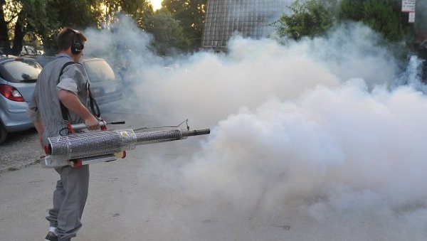 ТРЕТМАН КАД ВРЕМЕ ДОЗВОЛИ Сузбијање комараца на територији Краљева ТРЕТМАН КАД ВРЕМЕ ДОЗВОЛИ Сузбијање комараца на територији Краљева