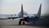 ČUVARI SRPSKOG NEBA: Najmlaći piloti na obuci za MiG-29 (FOTO)